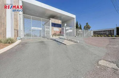Casa em condominio fechado em campo largo - com 5 quartos e amplo jardim-
