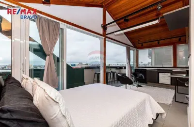 Apto de cobertura na frente da puc/pr – 81 m2 – 2 quartos – 1 vaga – jóquei clube - curitiba/pr