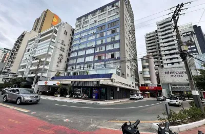 Apartamento quadra mar no calçadão central de balneário camboriú edifício imperador