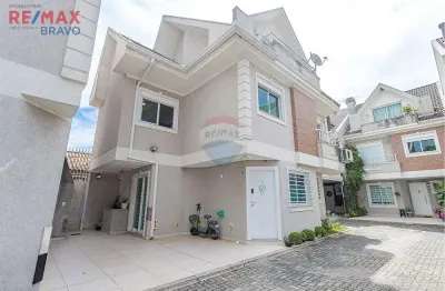 Casa em condomínio próximo ao shopping jardim das américas, rua pedro demeterco, com 03 quartos em curitiba