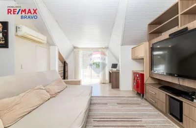 Sobrado à venda em condomínio, 3 Q (1 suíte), 2 vagas de garagem, 138m2, no Pilarzinho