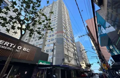 Apartamento quadra mar no calçadão central de balneário camboriú edifício imperador