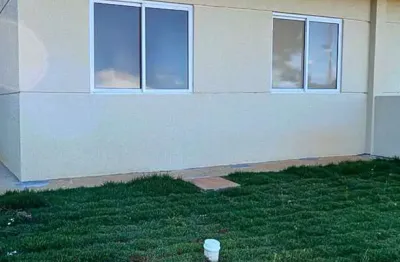 Casa em condomínio com 2 quartos com closet  oportunidade - Senador Canedo