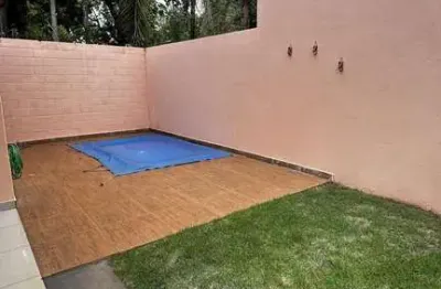 Casa de 3 quartos, sendo 1 suíte - piscina - senador canedo