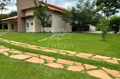 Casa residencial 3 suítes plenas condomínio alto da boa vista