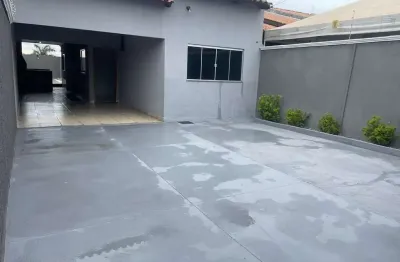 Casa térrea com piscina – bairro cardoso, aparecida de goiânia