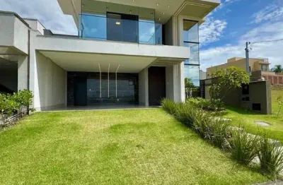 Casa de luxo no jardins capri com 3 suítes, piscina e acabamento premium