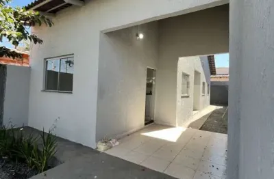 Casa aconchegante de 2 quartos no laranjeiras em frente à escola abdon
