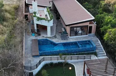 Casa de alto padrão com 4 suítes, piscina e sala de cinema | mansões morumbi