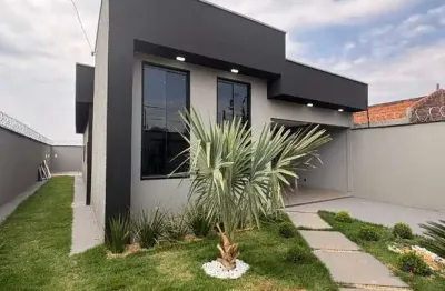 Casa moderna 3 quartos com piscina e gourmet em senador canedo