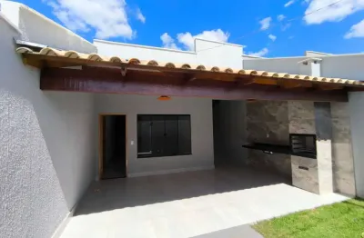 Casa com 3 quartos, suíte e área gourmet completa – entrada facilitada!