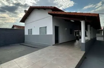Casa com 2 quartos à venda na Rua Ana Cândida Oliveira, Vila Jardim São Judas Tadeu, Goiânia