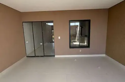 Casa moderna no residencial hebron – pé direito alto e área gourmet