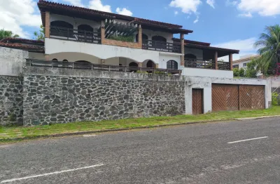 Casa para aluguel possui 850m² com 7 quartos em Itaigara - Salvador - BA