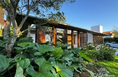 Casa em condomínio fechado com 3 quartos à venda na rodovia haroldo soares glavan, 1830, cacupé, florianópolis por r$ 12.900.000