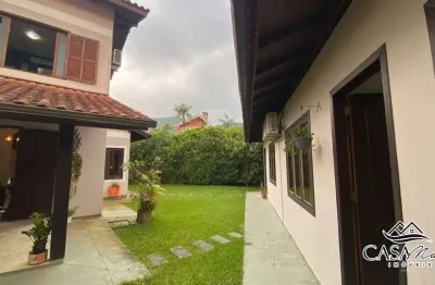 Casa com 4 quartos à venda na Rua Itapuã, 26, Itacorubi, Florianópolis por R$ 1.980.000