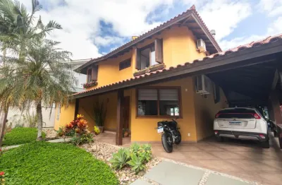 Casa no condomínio Jardim Baia Norte para venda com 4 quartos, sendo 2 suítes , 315m²