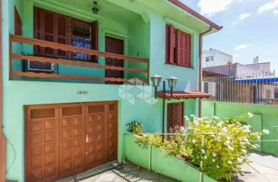 Casa com 4 quartos à venda na Rua Barão do Amazonas, 1951, Partenon, Porto Alegre