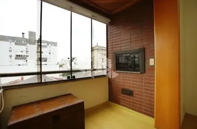 Apartamento com duas suítes e churrasqueira no menino deus
