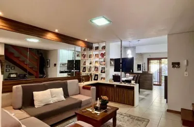 Casa em condomínio com três quartos, no bairro ipanema