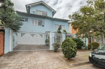 Casa 4 dormitórios com piscina a venda no bairro planalto