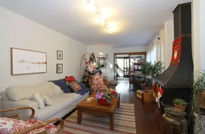 Apartamento 3 dormitórios, 167,30 m² privativos,2 vagas,bairro bom fim, porto alegre