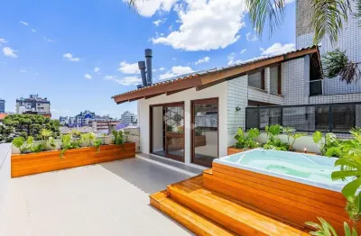 Cobertura totalmente reformada no bairro mont serrat com 198,13m²