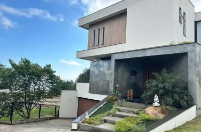 Casa com 03 dormitórios e 3 suítes, 6 vagas de garagem no bairro  altos do santa rita