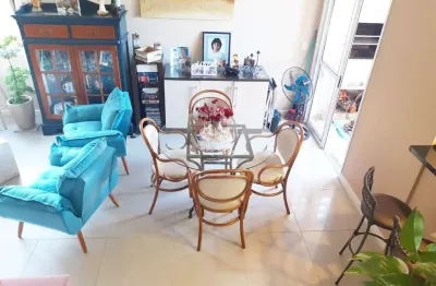 Casa em condomínio de 120m² com 3 dormitórios e duas vagas no bairro  alta petrópolis.