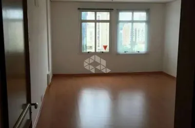 Apartamento com 2 quartos à venda na Avenida Borges de Medeiros, 855, Centro Histórico, Porto Alegre