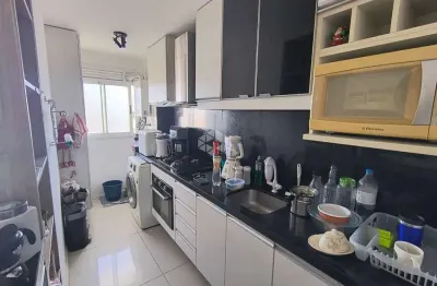 Apartamento com  2 dormitórios sendo 1 suíte , sala de estar com sacada mobiliado, 1 vaga no jardim carvalho