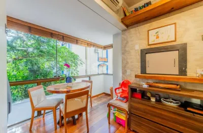 Apartamento com lareira e churrasqueira, no bairro auxiliadora