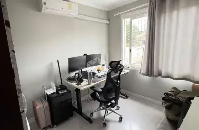 Apartamento com 3 quartos à venda na Rua Eudoro Berlink, 495, Auxiliadora, Porto Alegre