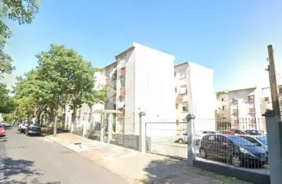 Apartamento com 2 dormitórios, cozinha com área serviço separada com 1 vaga de garagem