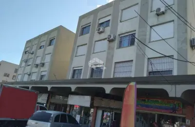Apartamento ,dois dormitórios, com vaga escriturada, bem localizado, muito iluminado!