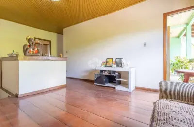 Casa com 3 quartos sendo 1 suíte, 2 vagas 276m2  jardim itú
