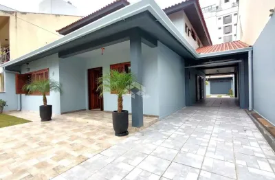 Casa, 4 dormitórios, com 292m², pátio, jardim planalto, porto alegre