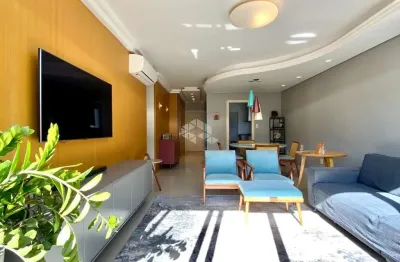 Apartamento garden com 2 quartos, uma suíte, 2 box escriturados em localização privilegiada!