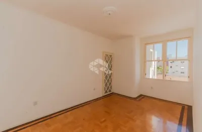 Apartamento à venda, amplo com 2 dormitórios, na general caldwell no bairro menino deus.
