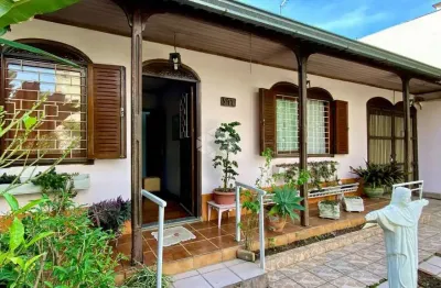 Casa residencial/comercial  3 quartos  c galpão no são sebastião 180m construido