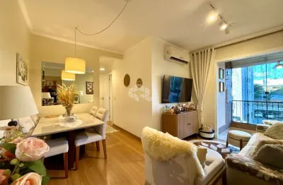 Apartamento com 2 quartos sacada com churrasqueira e vaga coberta