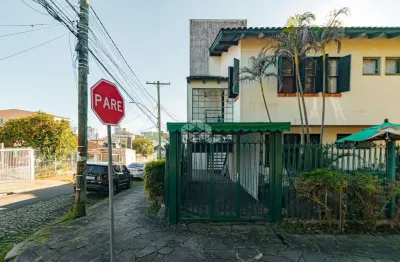Apartamento com 2 quartos à venda na Rua Nove de Março, 60, Vila Ipiranga, Porto Alegre