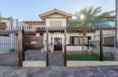 Casa com 5 dormitórios e excelente área de lazer em ótima localização no jardim itu.