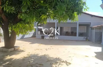 Casa térrea com churrasqueira e sistema de segurança no jardim américa