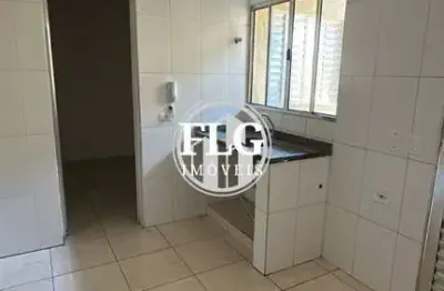Casa com 1 quarto para alugar na Rua Doutor Edgard Magalhães Noronha, 63, Vila Nova York, São Paulo por R$ 850