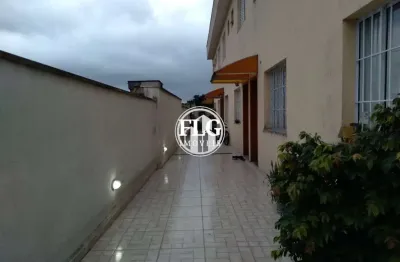 Casa em condomínio fechado com 2 quartos à venda na Rua Manoel Luiz de Araújo Costa, 223, Vila Ema, São Paulo por R$ 359.900