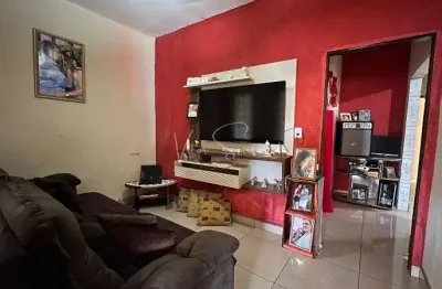 Casa com dois quartos à venda no bairro monte líbano em birigui