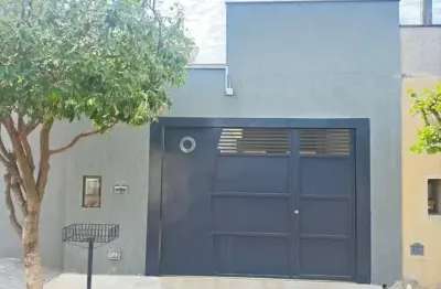 Imperdível: Casa à venda em Birigüi-SP, Bairro Santana, 2 quartos, 2 salas, 2 vagas de garagem, 70m². Confira agora!