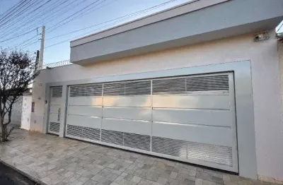 Imperdível oportunidade: casa à venda em birigüi-sp, jardim são conrado, com 3 quartos, 1 suíte, 2 salas, 3 banheiros, 4 vagas de garagem e 195m².