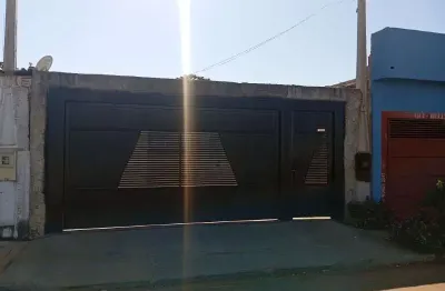 Excelente oportunidade de locação: casa com 2 quartos e 2 vagas em birigui-sp, no parque dom pedro